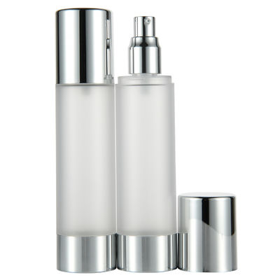 Un bon prix. Container cosmétique sans air de 100 ml de couleur personnalisée pour les performances du corps / cylindre en ligne