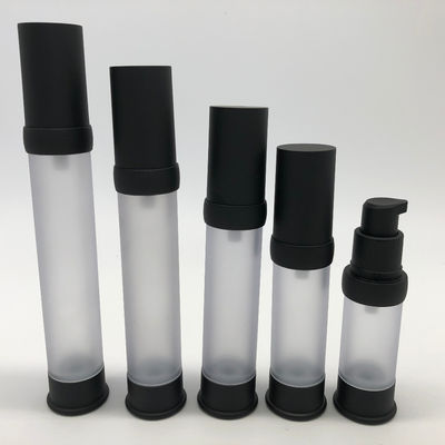 Un bon prix. Bouteille de lotion en plastique sans air de 15 à 35 ml de couleur noire, parfaite pour les solutions de soin de la peau en ligne