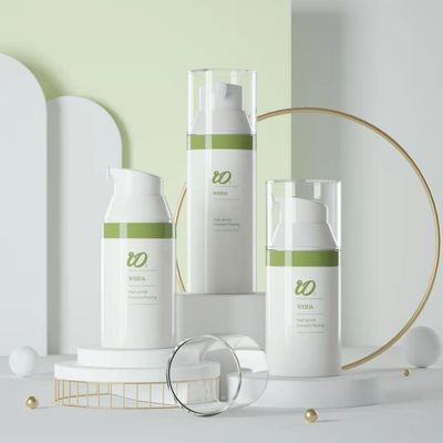 Un bon prix. Bouteille sans air entièrement en plastique de 30 ml/50 ml en ligne